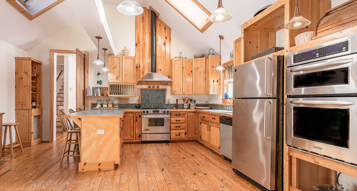 A real estate photo of a kitchen area.